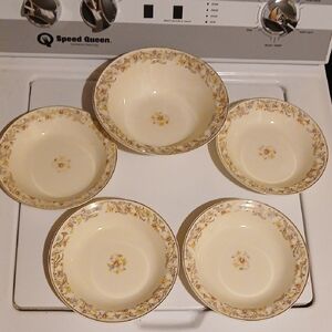 Vintage Floral Cream Dinnerware Set